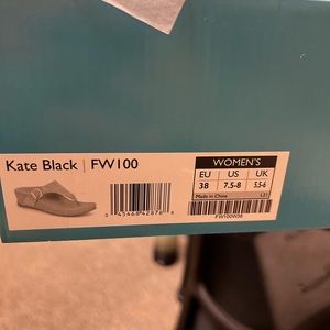 Aetrex wedge sandals NEW never worn 7.5-8